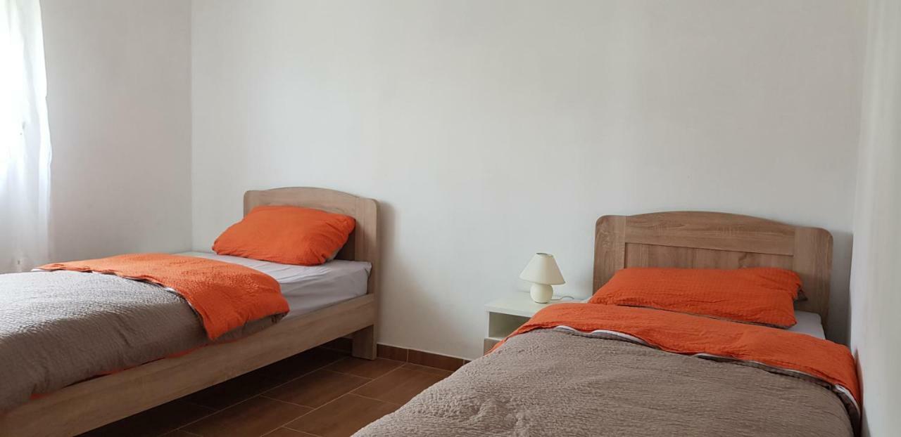Apartments Niko Stinica Extérieur photo